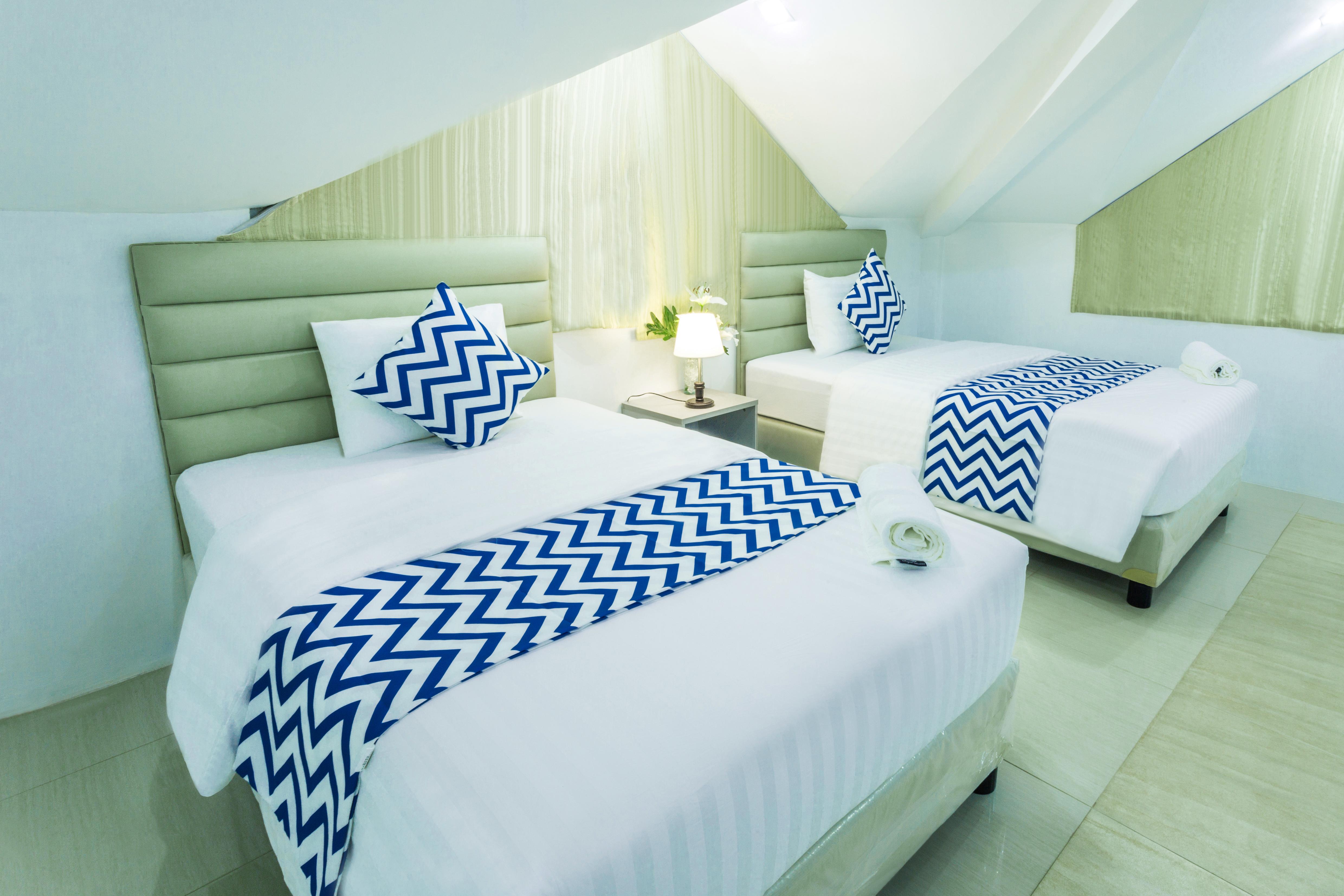 Grand Blue Beach Hotel Manoc-Manoc Buitenkant foto