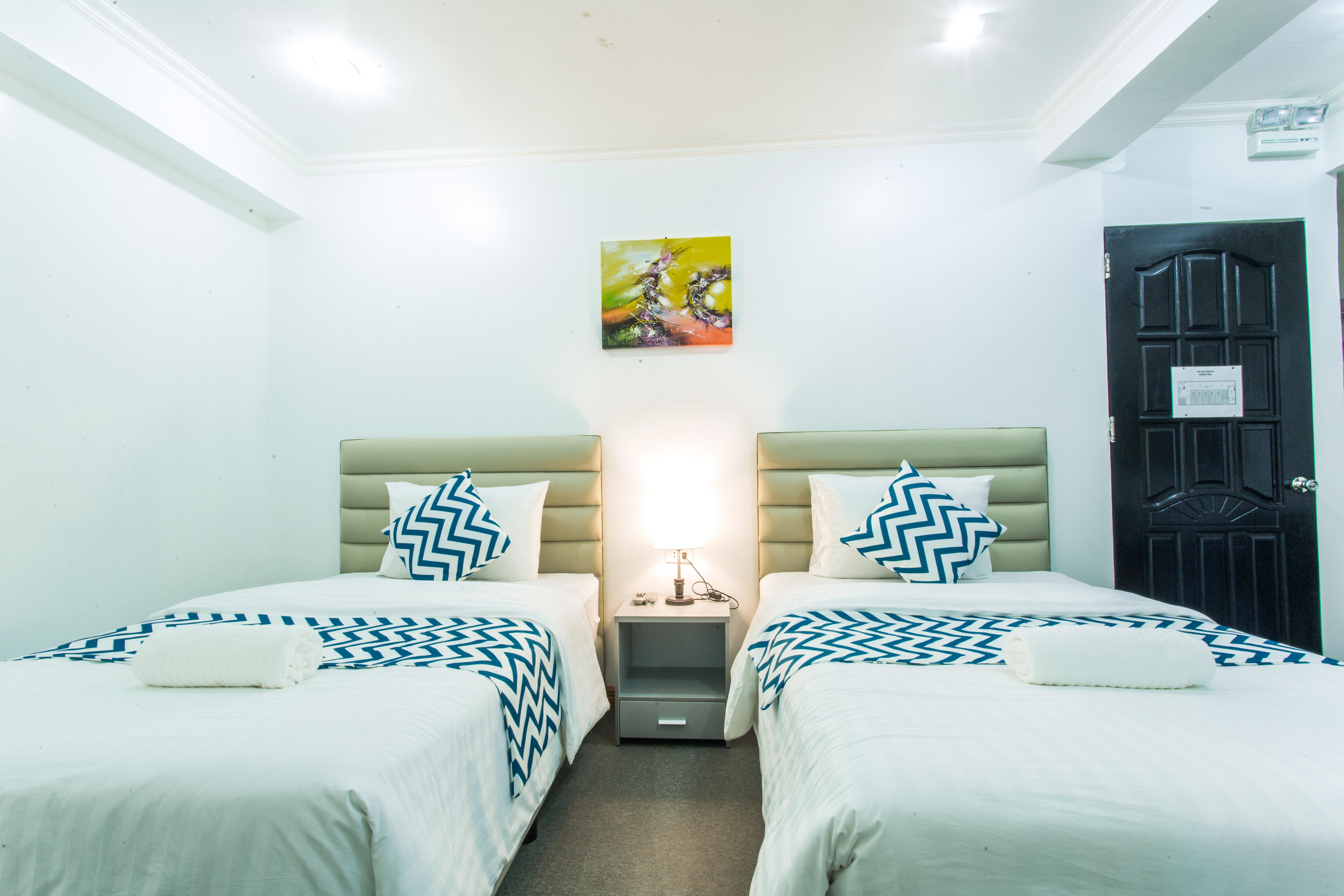 Grand Blue Beach Hotel Manoc-Manoc Buitenkant foto