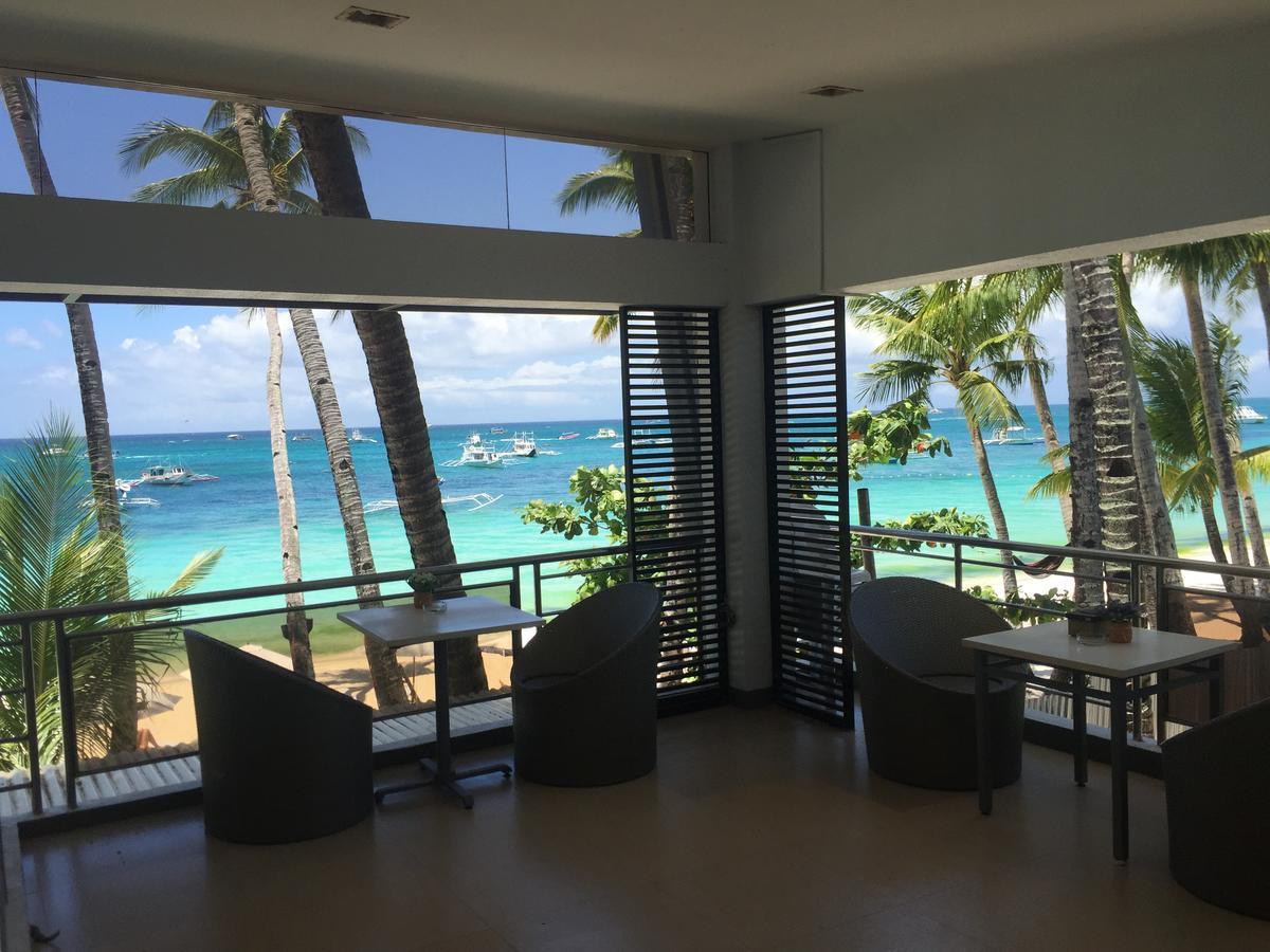 Grand Blue Beach Hotel Manoc-Manoc Buitenkant foto