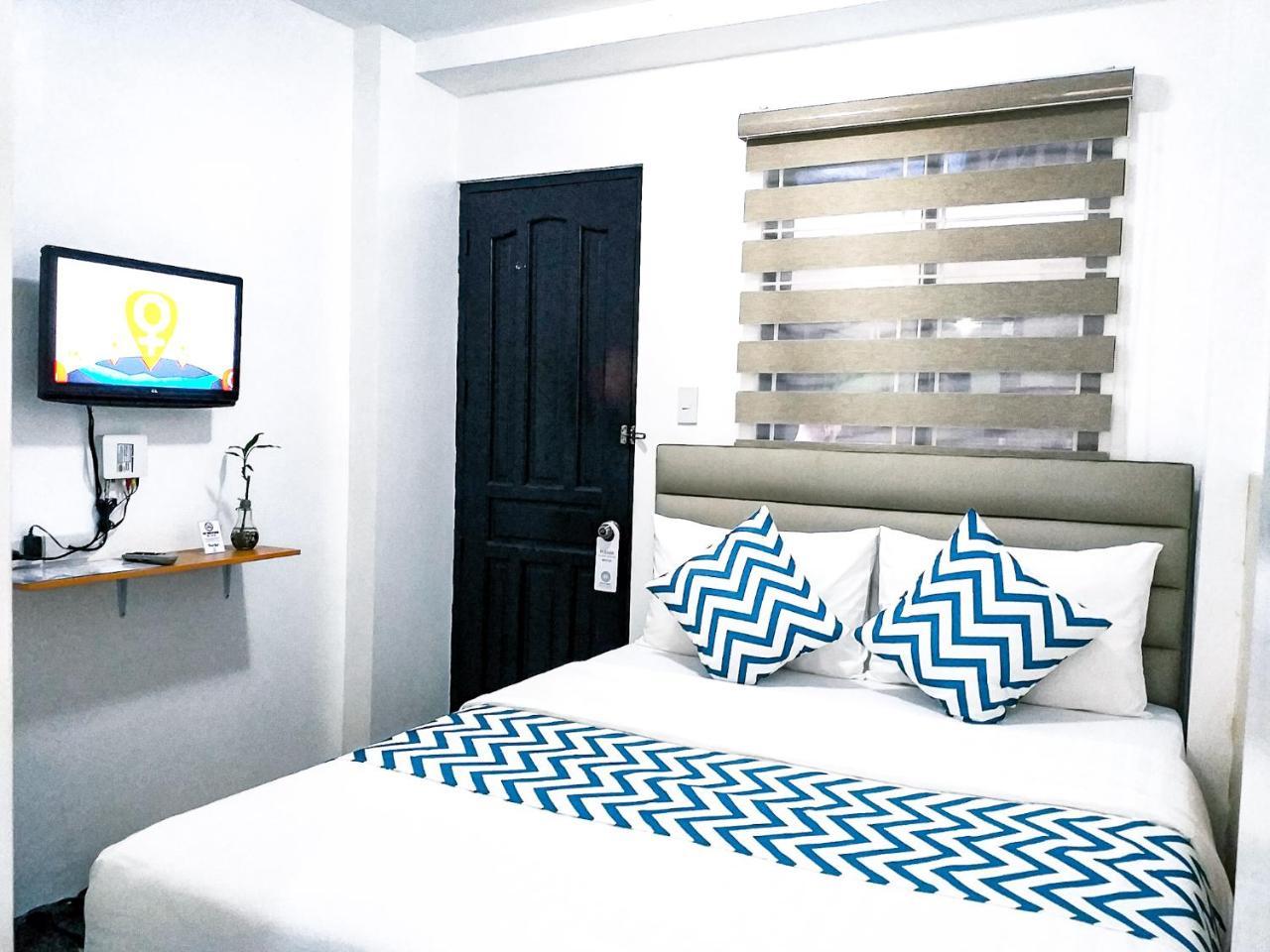 Grand Blue Beach Hotel Manoc-Manoc Buitenkant foto