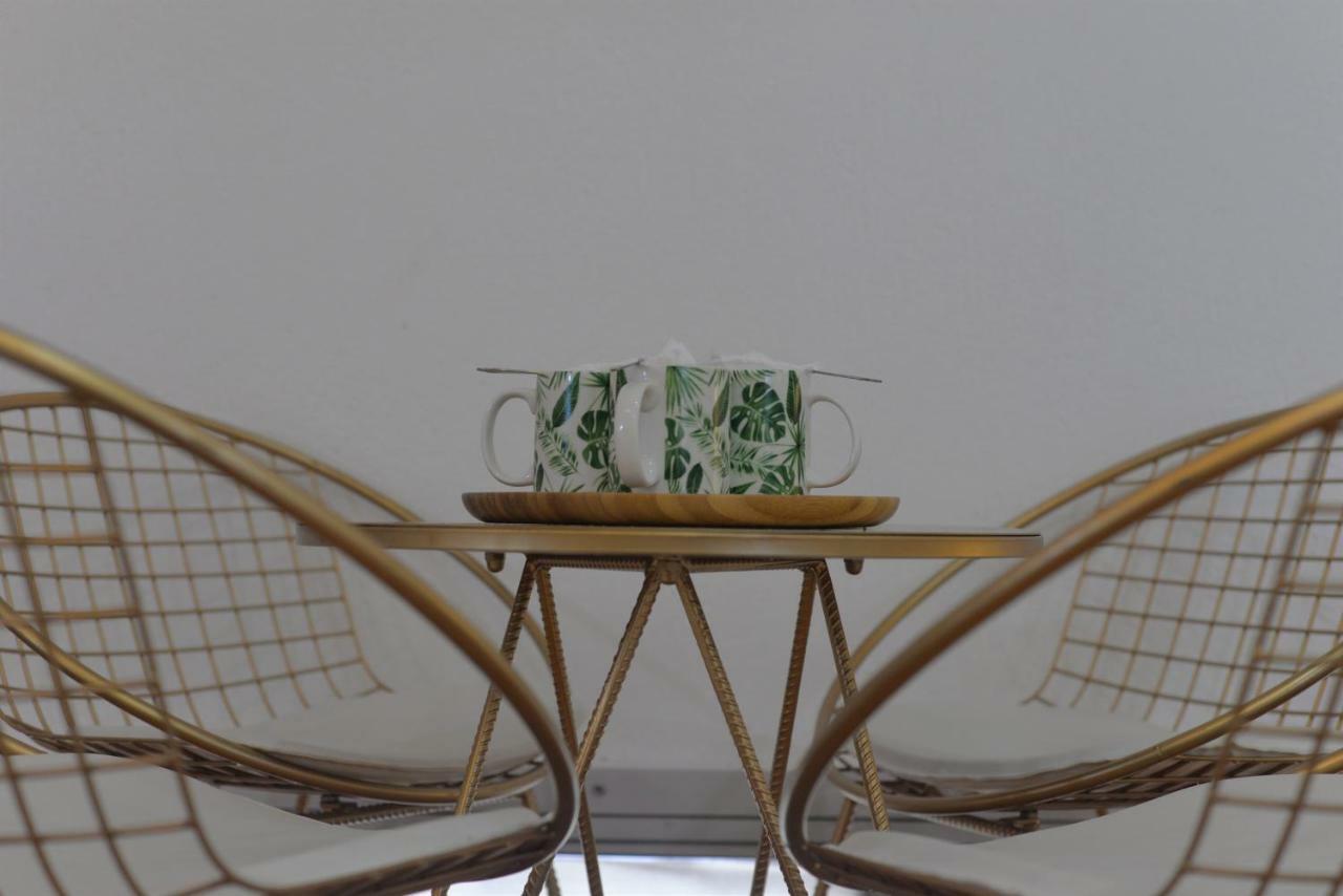 Grand Blue Beach Hotel Manoc-Manoc Buitenkant foto